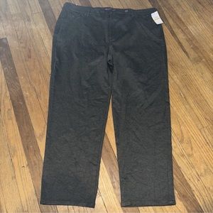 Gloria Vanderbilt Women’s Size 24W Amanda Gray Slacks (New)❤️